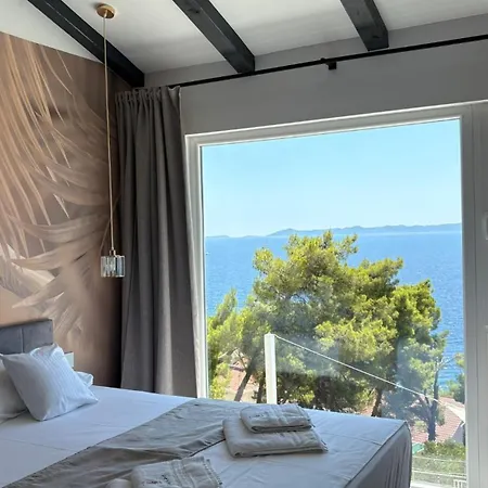 Coral Cove House *