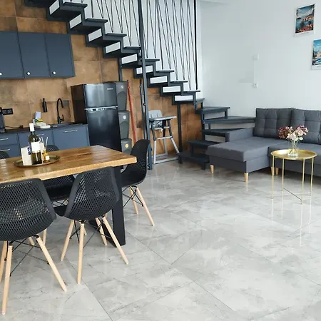 Coral Cove House *