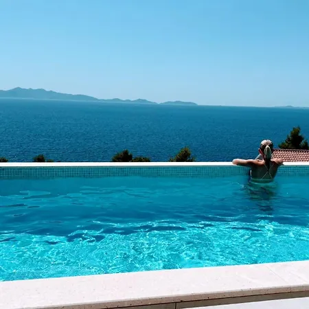 Coral Cove House